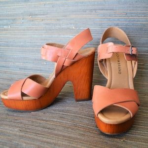 Lucky Brand Platform Leather Sandals in Peach